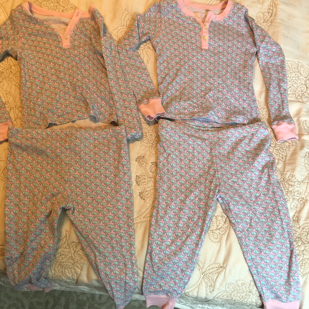 EUC Twin girl Pajamas Vineyard Vines